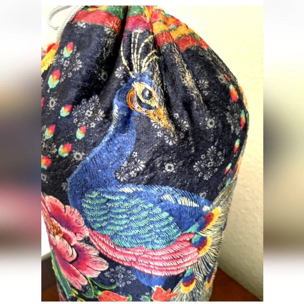 Johnny Was Lauren Canyon Cozy Sherpa Blanket Reversible Darnahta Peacock Flower
